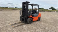 Toyota 7FGU30 Forklift