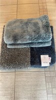 Lot of 4 bathroom rugs