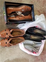 Lot of shoes/slippers size 9 1/2 & 10