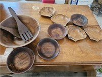 Vintage wooden bowls most marked "76" clamshell,