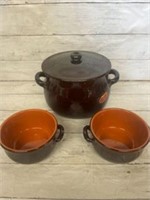 Ceramic soup pot and bowls