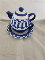 Wangs Tea for One Teapot set