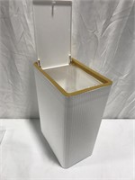 GARBAGE CAN SIZE 13X6X10IN
