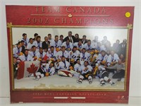 2002 MEN'S CANADIAN HOCKEY TEAM PHOTO