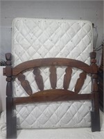 Queen Holder Mattress, Box Spring  CLEAN Bed
