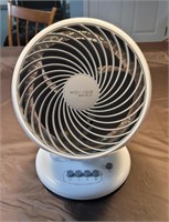 Woozoo 3-speed fan. Works