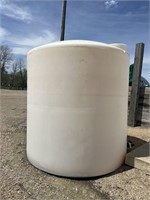 3000 gallon poly tank