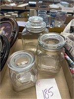 Lot of glass jars