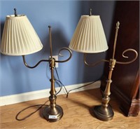 PAIR OF CANTILEVER LAMPS