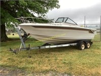 1984 RENKEN RUNABOUT 21'2" CLOSED BOW BOAT