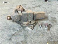 antique large bench vice - 24 1/2