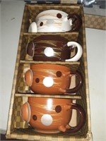 4 pc Ceramic Soup Bowls w/Spoons - new