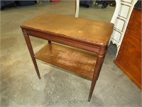 SOLID WOOD ANTIQUE TABLE