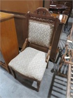 ANTIQUE VICTORIAN CARVED PADDED SIDE CHAIR