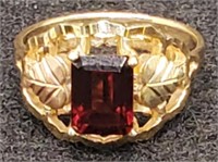 (KC) 10K Black Hills Gold Garnet Ring (1.7 grams)