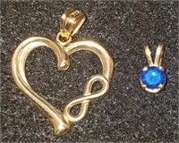 (X) 14K Yellow Gold Heart Pendant and Blue Spinel