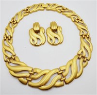 (Q) 80's Style Goldtone Necklace (16" long) and