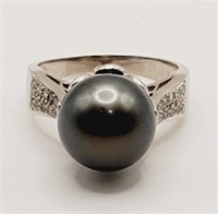 (A) 14K White Gold Cultured Pearl Ring (6.9