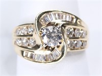 14K Yellow Gold Ring with 1.70 CTTW Diamonds.