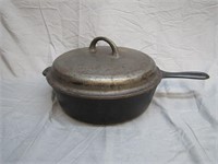 Vintage Cast Iron Deep Frying Pan With Lid