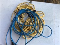 2 extension cords - Length unknown