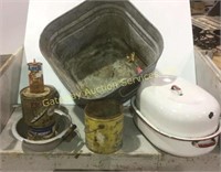 Vintage wash tub, collectable tins pot and a