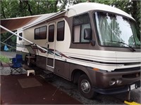 MOTOR HOME 27K MILES WITH GENERATOR