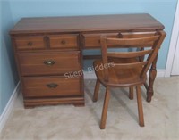 VTG Baronet Maple Four Drawer Desk w Chair