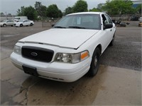 2011 FORD CROWN VICTORIA 73979 KMS