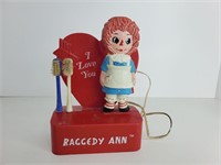 1973 Raggedy Ann toothbrush set untested