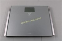 Digital Scale, Needs round battery, not tested