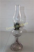 Vintage Queen Mary Oil Lamp 19H