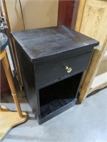 PAINTED 1 DRAWER NIGHT STAND