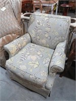 BEAUTIFUL CLOTH COVERED ARM CHAIR