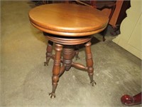 VINTAGE BALL/CLAW FOOT PIANO STOOL