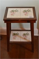 Side Table (small) with flowers
