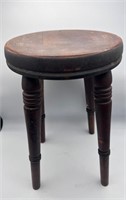 Vintage hand carved milking stool 13” stool