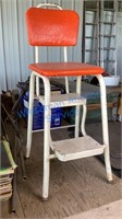 VINTAGE STEP STOOL CHAIR