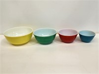 Vintage Pyrex 4 Piece Colored Nesting Bowl Set
