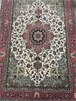 6.8 x 5.1    Silk & Wool Fine Persian Tabriz