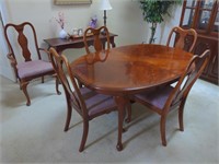 Lexington Dinning Room Table
 & (8) Chairs