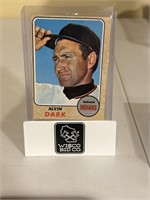 1968 Topps Baseball Slvin Dark Card