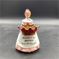 PINK PRAYER LADY QUEEN FOR A DAY RING HOLDER