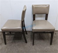 PADDED LEATHER DINING CHAIR