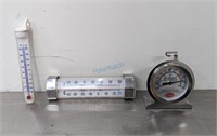 LOT OF THERMOMETERS