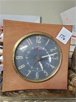 Vtg. Wooden Seth Thomas Clock