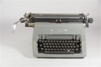 VTG Underwood Typemaster Typewriter