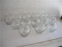 (14) 6 inch Vases