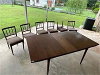 Oak table, leaf, and chairs