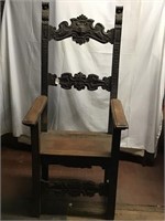 Antique throne chair